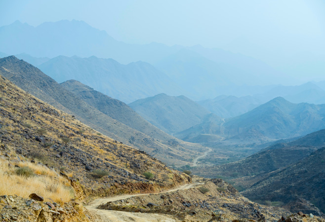Qurayn Abu Al Bawl: Guide to Visiting the Majestic Peak